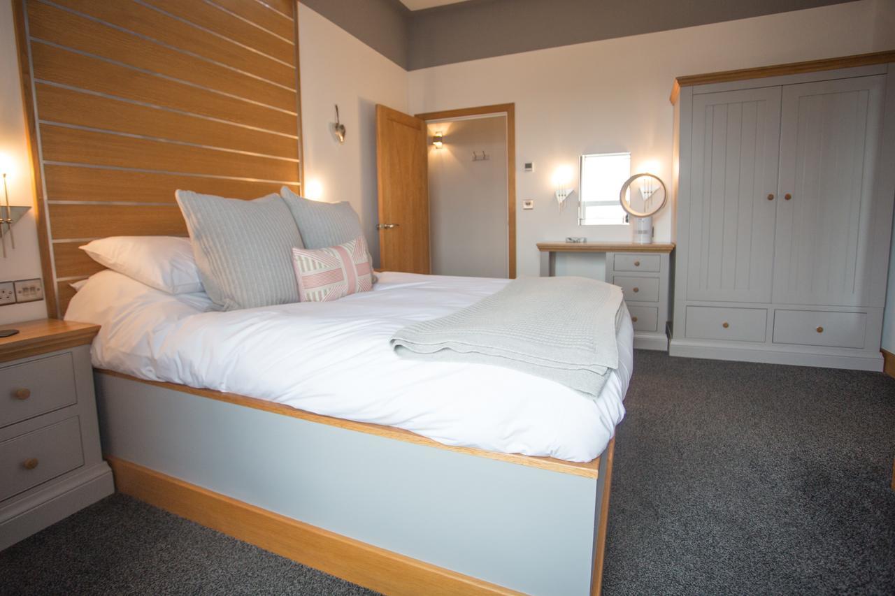 The Oceanic Luxury Aparthotel Falmouth Buitenkant foto