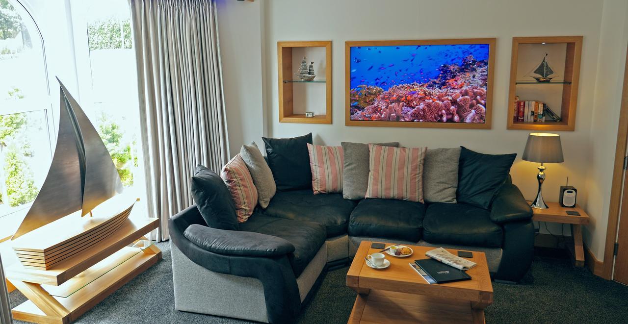 The Oceanic Luxury Aparthotel Falmouth Buitenkant foto
