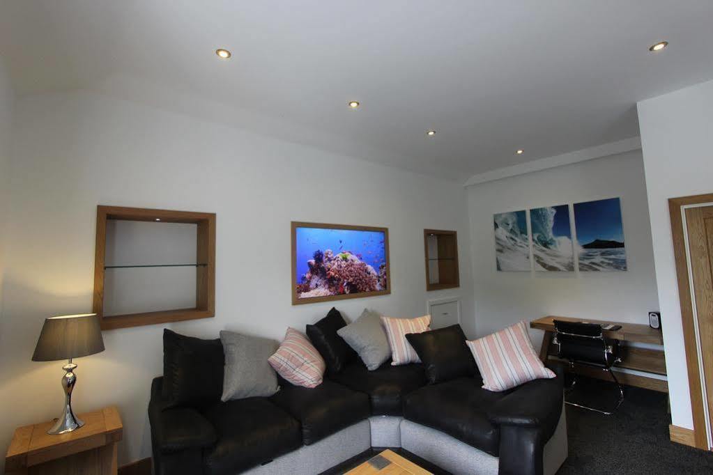 The Oceanic Luxury Aparthotel Falmouth Buitenkant foto