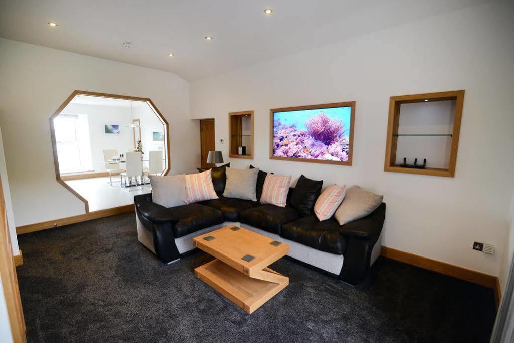The Oceanic Luxury Aparthotel Falmouth Buitenkant foto